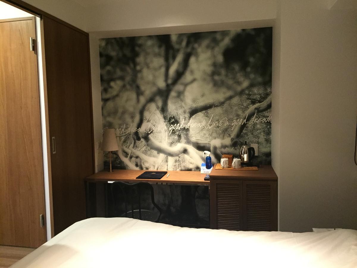 The Wall Hotel Osaka Esterno foto