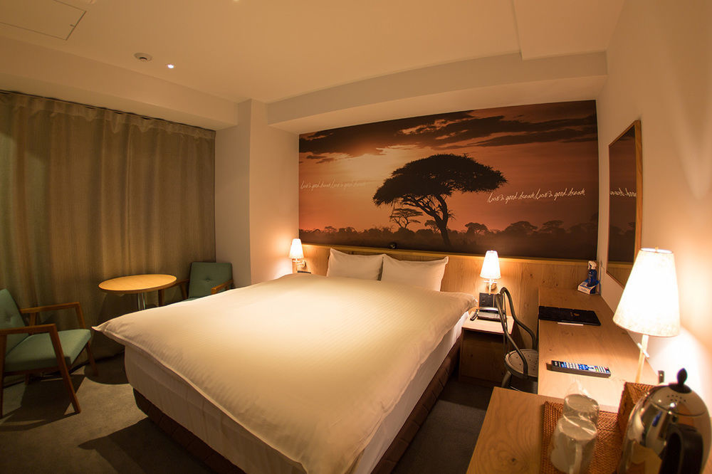 The Wall Hotel Osaka Esterno foto