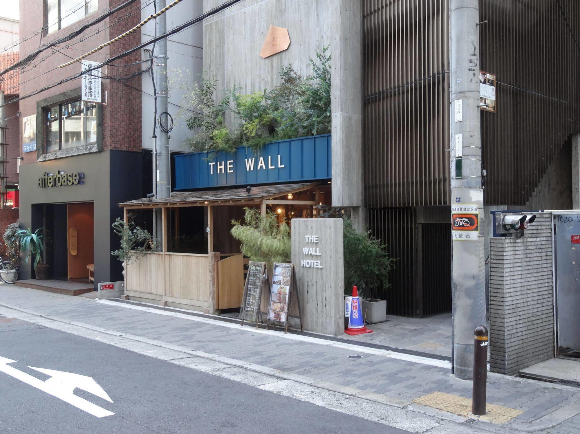The Wall Hotel Osaka Esterno foto